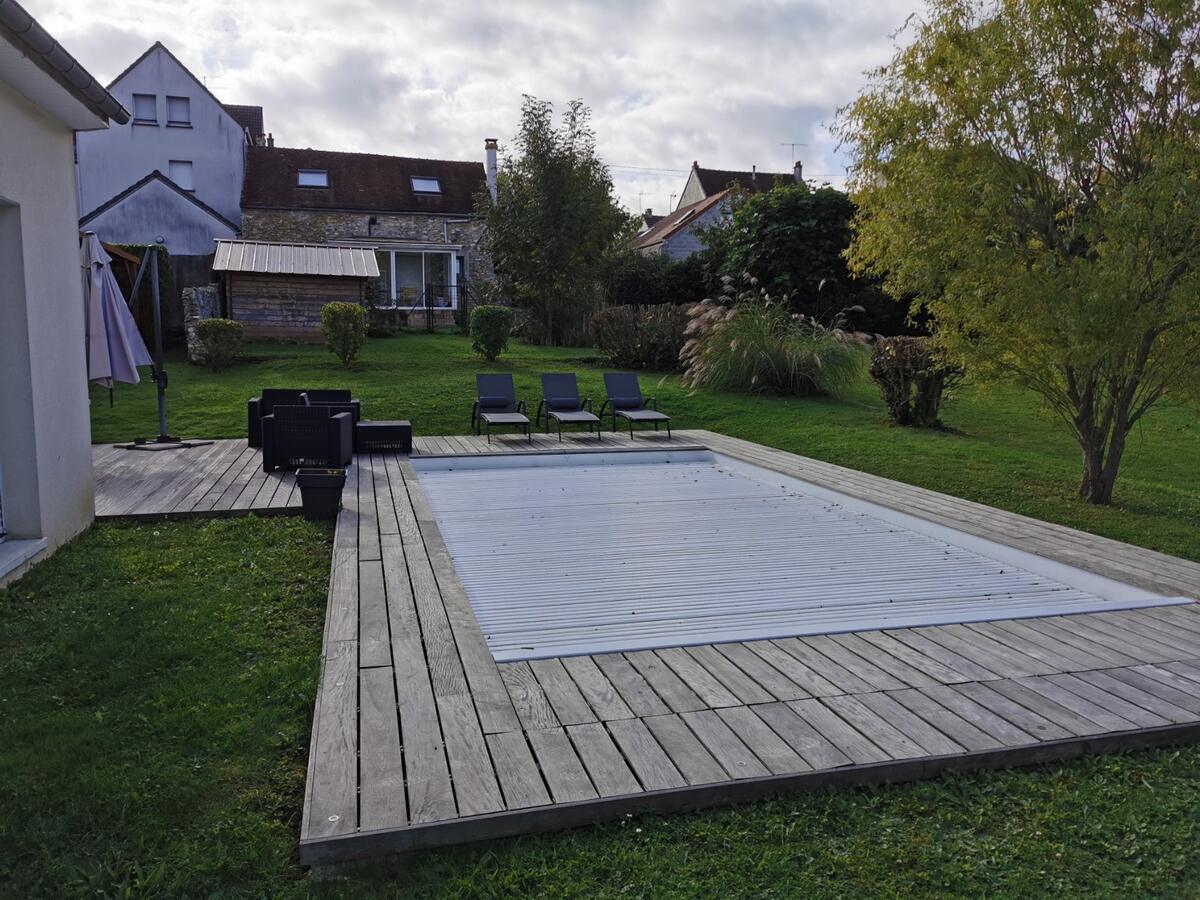 Terrasse et piscine